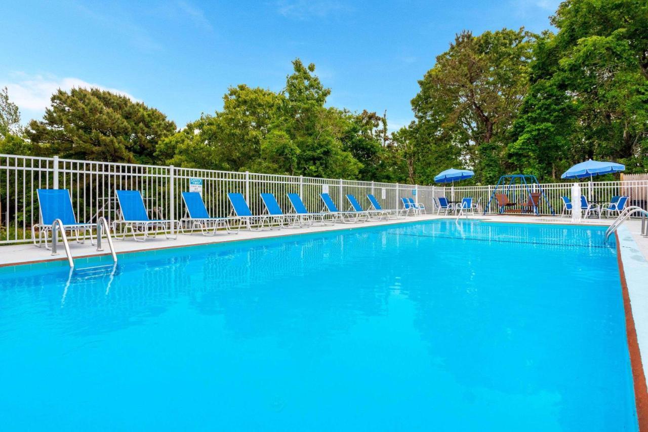 Travelodge By Wyndham Cape Cod Area West Dennis Εξωτερικό φωτογραφία