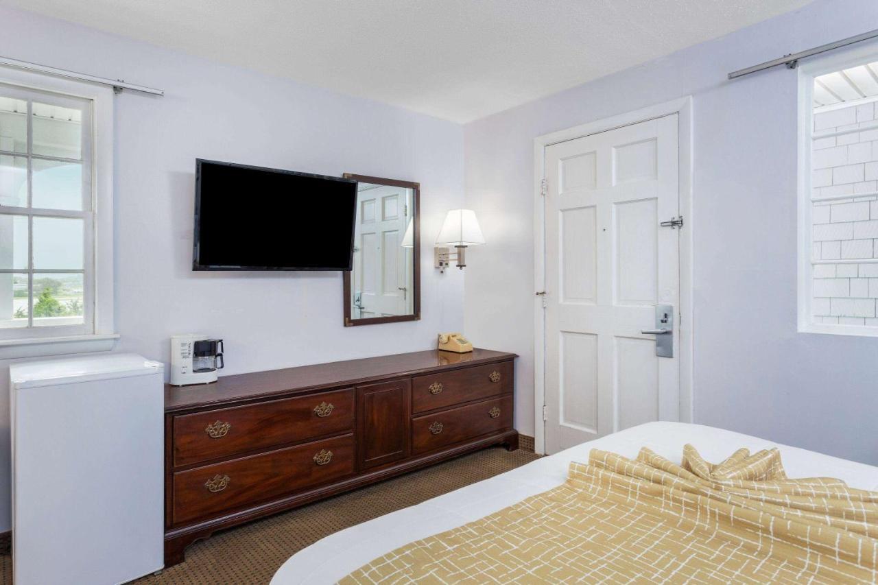 Travelodge By Wyndham Cape Cod Area West Dennis Εξωτερικό φωτογραφία