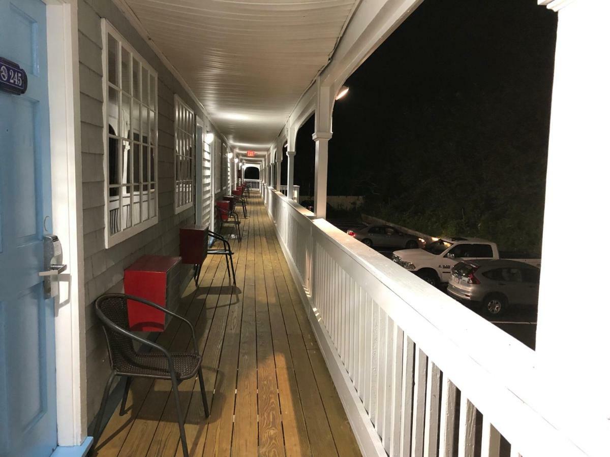 Travelodge By Wyndham Cape Cod Area West Dennis Εξωτερικό φωτογραφία